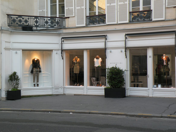  Essentiel, mode